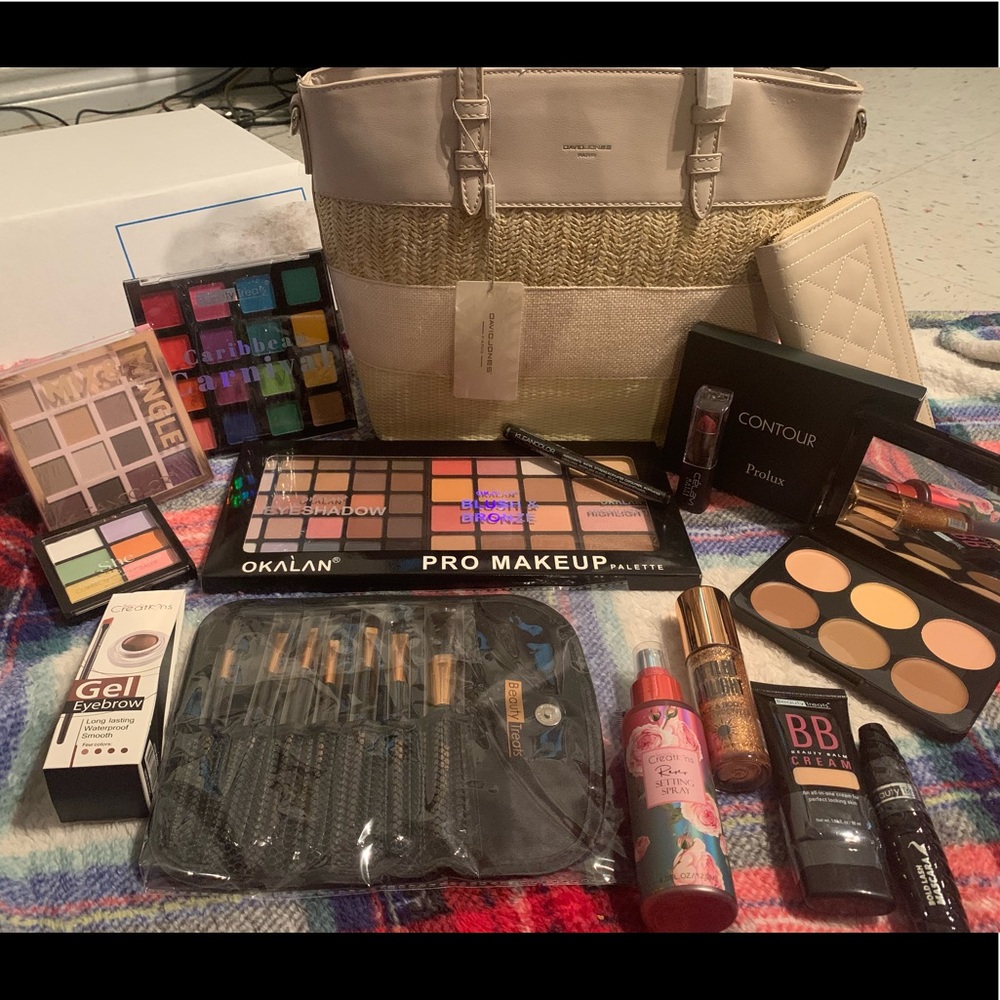 Handbag and wallet with makeup combo
